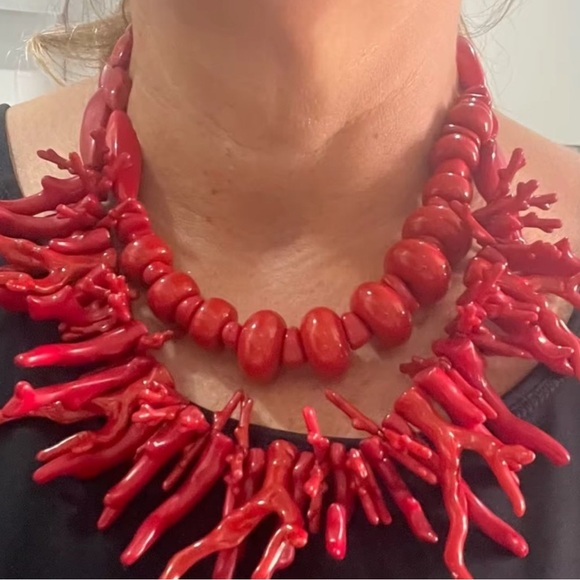Vintage Red Coral Statement Necklace - Picture 10 of 10